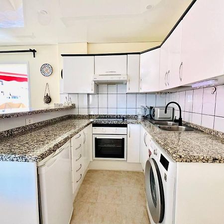 Cozy Beachfront Flat With Pool & Panoramic Sea View Terrace Lägenhet Puerto de Santiago  Exteriör bild